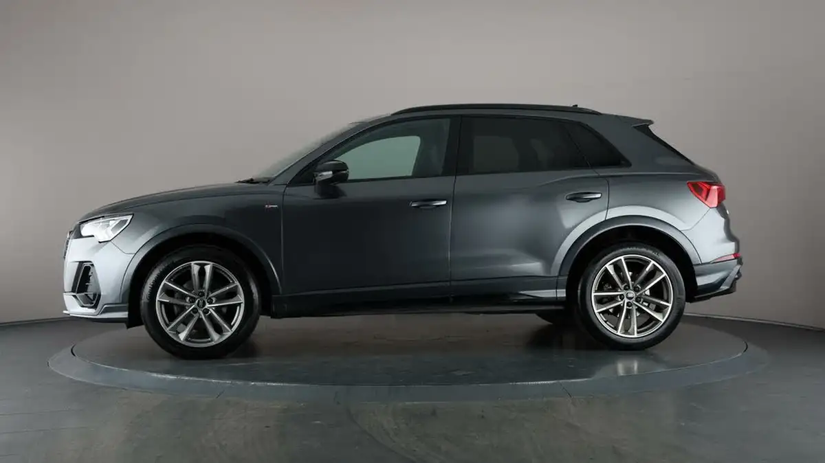 2022-audi-q3-15-35-tfsi-black-edition-codcomfort-sound-pack-station-wagon-big-33