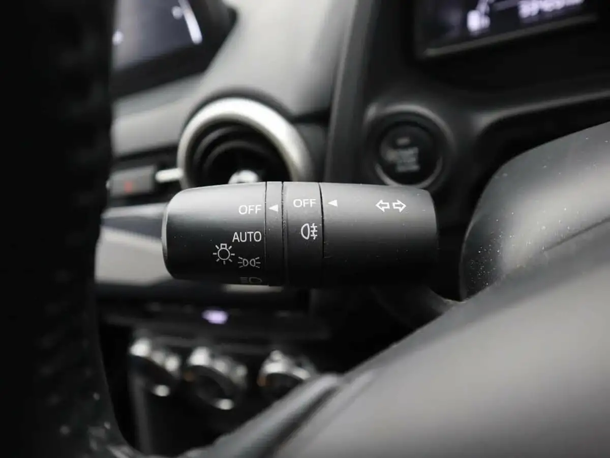 2021-mazda-mazda2-15-skyactiv-g-se-l-mhev-hybrid-big-18