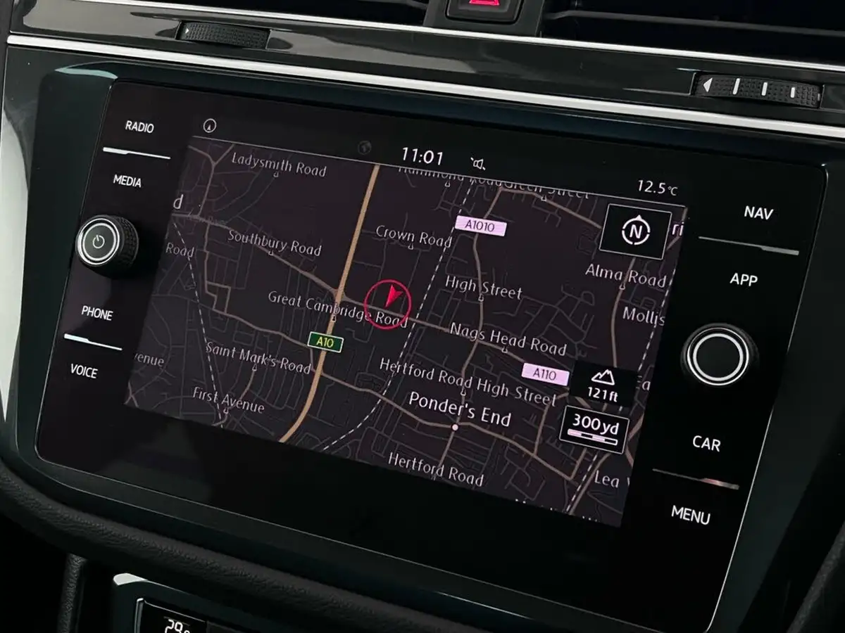 2020-volkswagen-tiguan-15-tsi-match-150ps-dsg-big-23