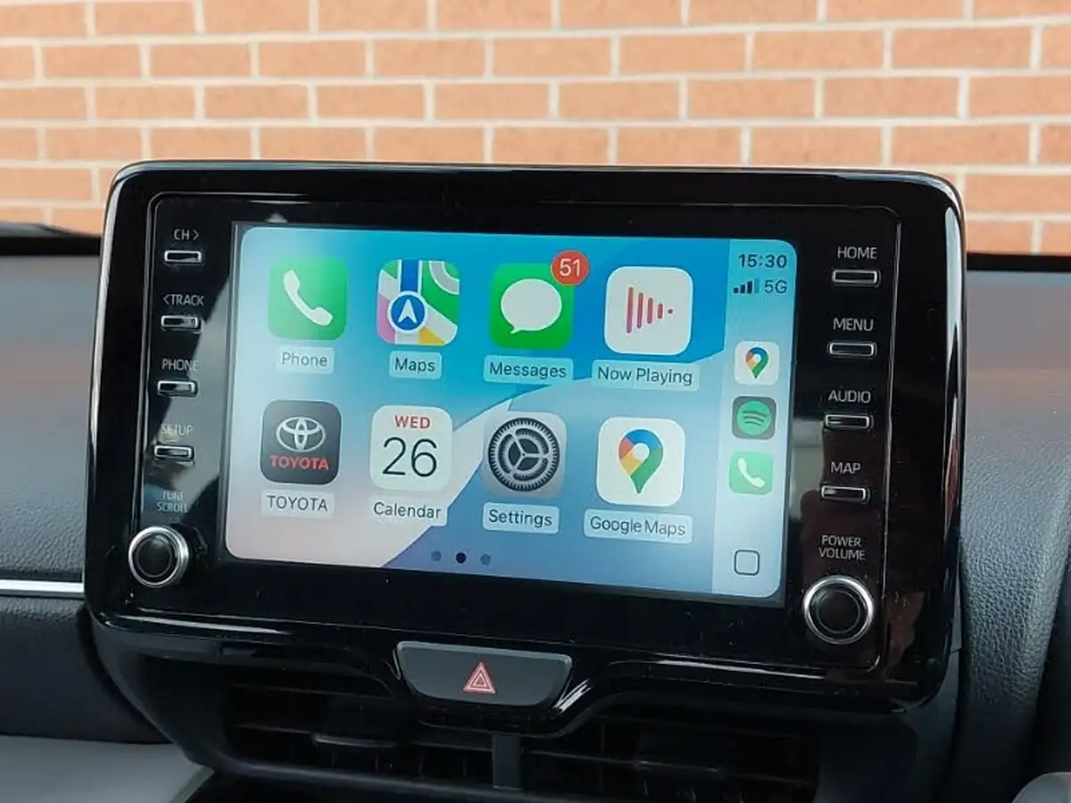 2022-toyota-yaris-cross-15-vvt-i-icon-big-17
