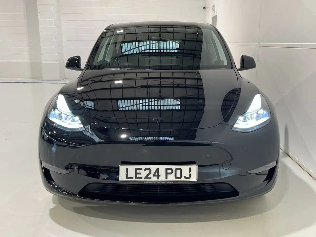 2024-tesla-model-y-e-performance-big-7