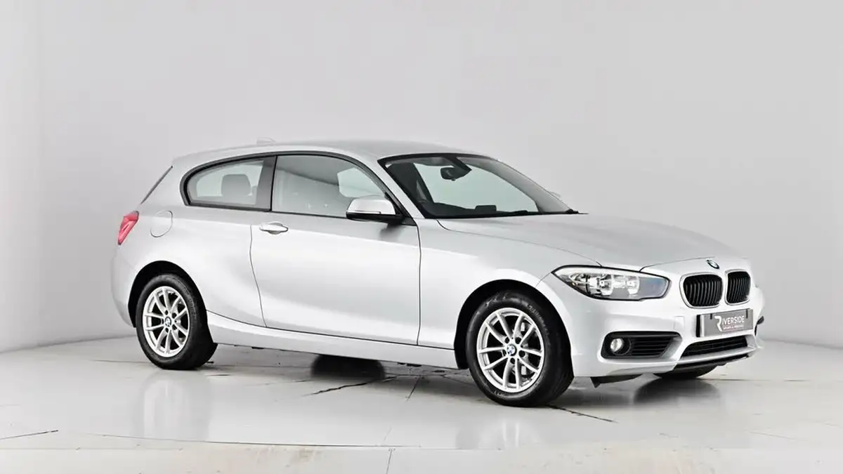 2017-bmw-1-series-20td-118d-se-3d-big-78
