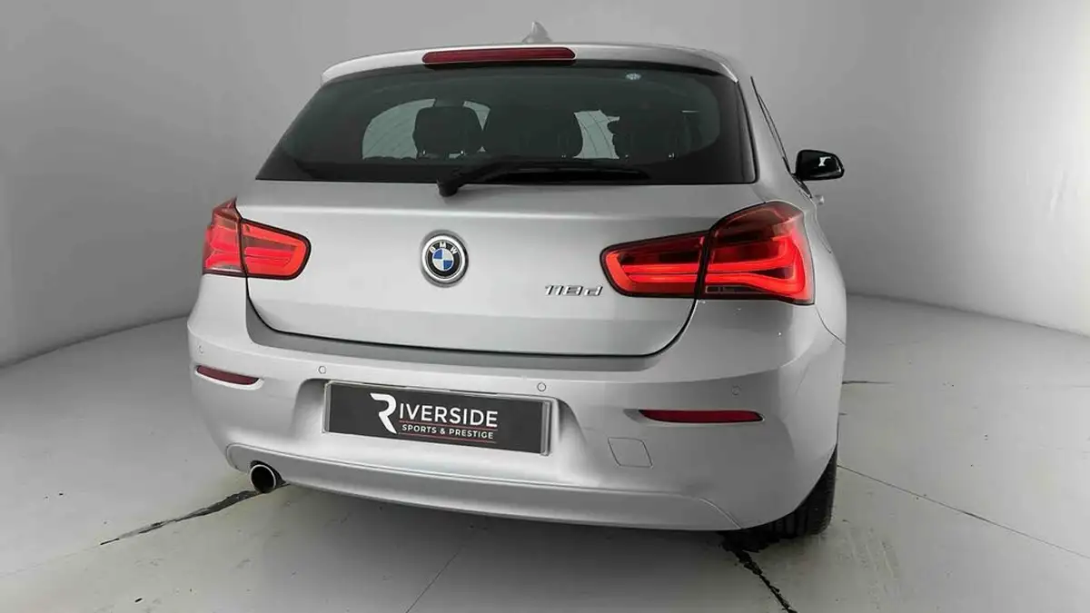2017-bmw-1-series-20td-118d-se-3d-big-29