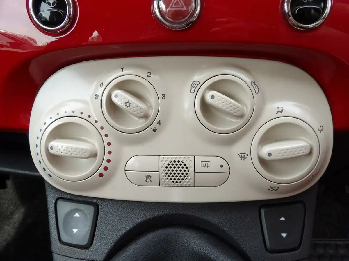 2014-fiat-500-12-colour-therapy-big-24