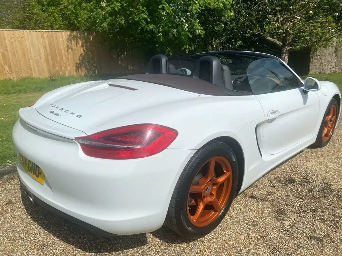 2014-porsche-boxster-27-big-4