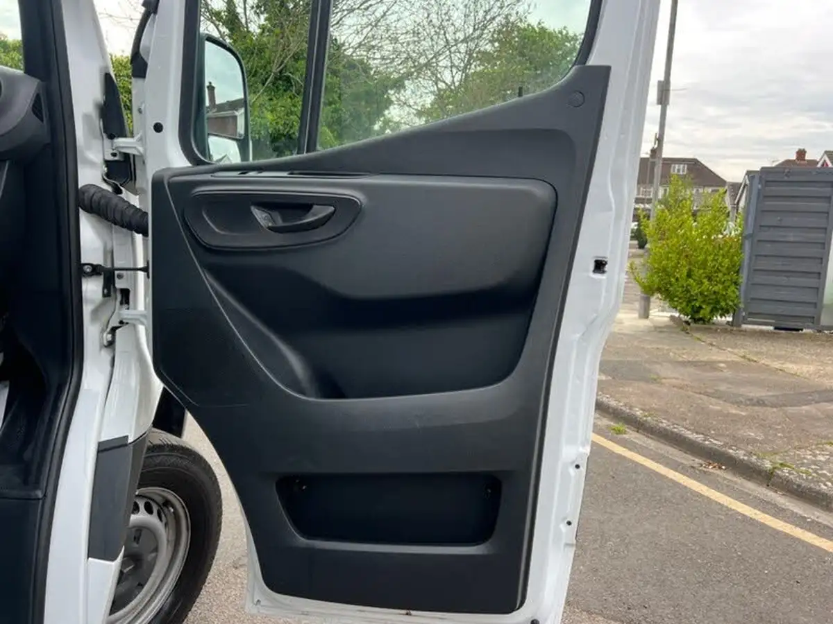 2021-mercedes-benz-sprinter-20cdi-315-l1h1-progressive-150pseu6dt-panel-rwd-eco-gear-360-big-35