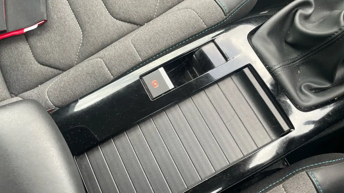 2021-citroen-c4-12-puretech-shine-130ps-big-19