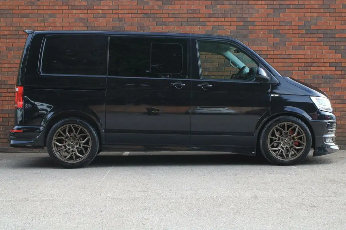 2019-volkswagen-transporter-big-1