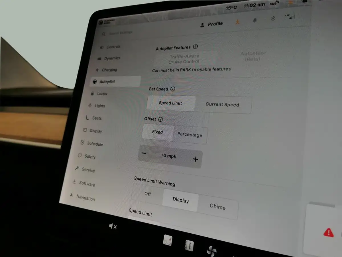 2021-tesla-model-3-e-long-range-awd-big-24