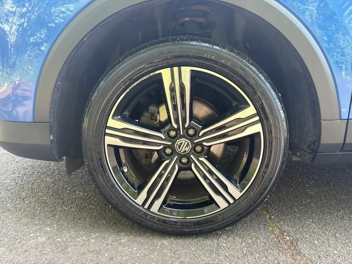 2020-mg-zs-suv-15-vti-tech-exclusive-106ps-big-8