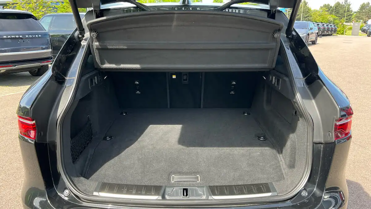 2023-jaguar-f-pace-20-p250-r-dynamic-se-black-big-9