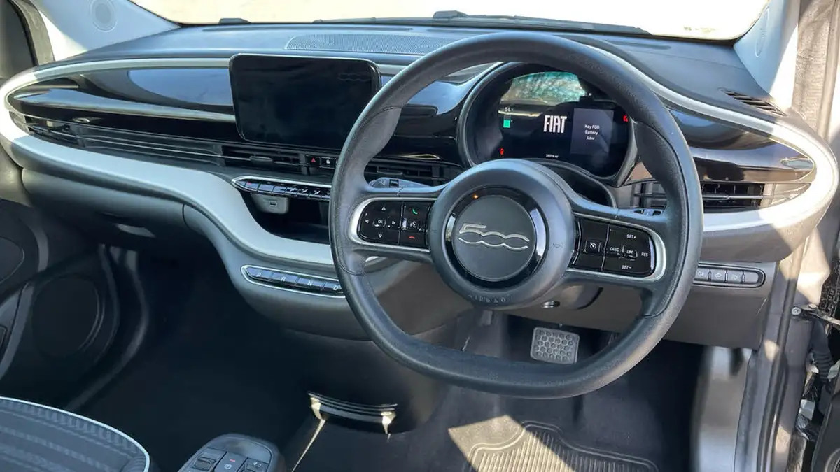 2021-fiat-500-e-passion-big-8