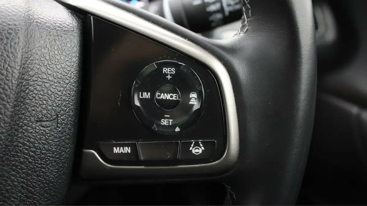 2020-honda-civic-16-i-dtec-ex-ss-hatchback-5d-big-22