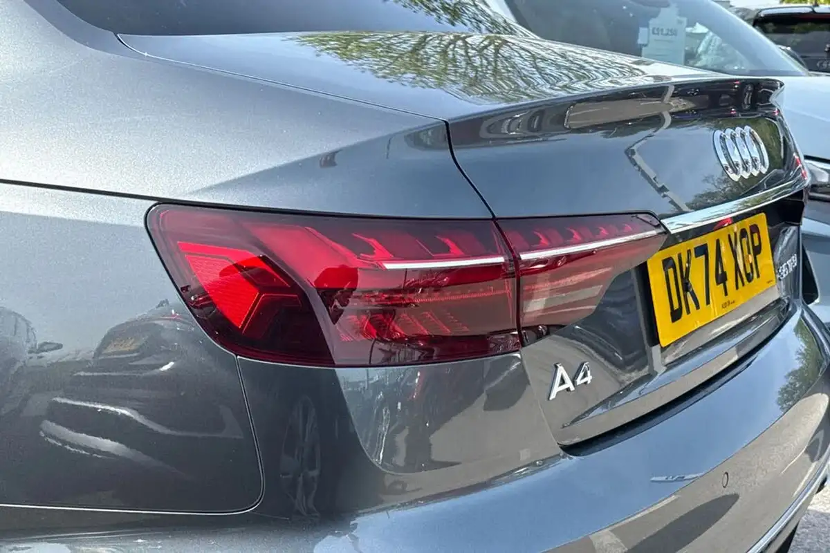 2024-audi-a4-20-35-tfsi-s-line-big-7