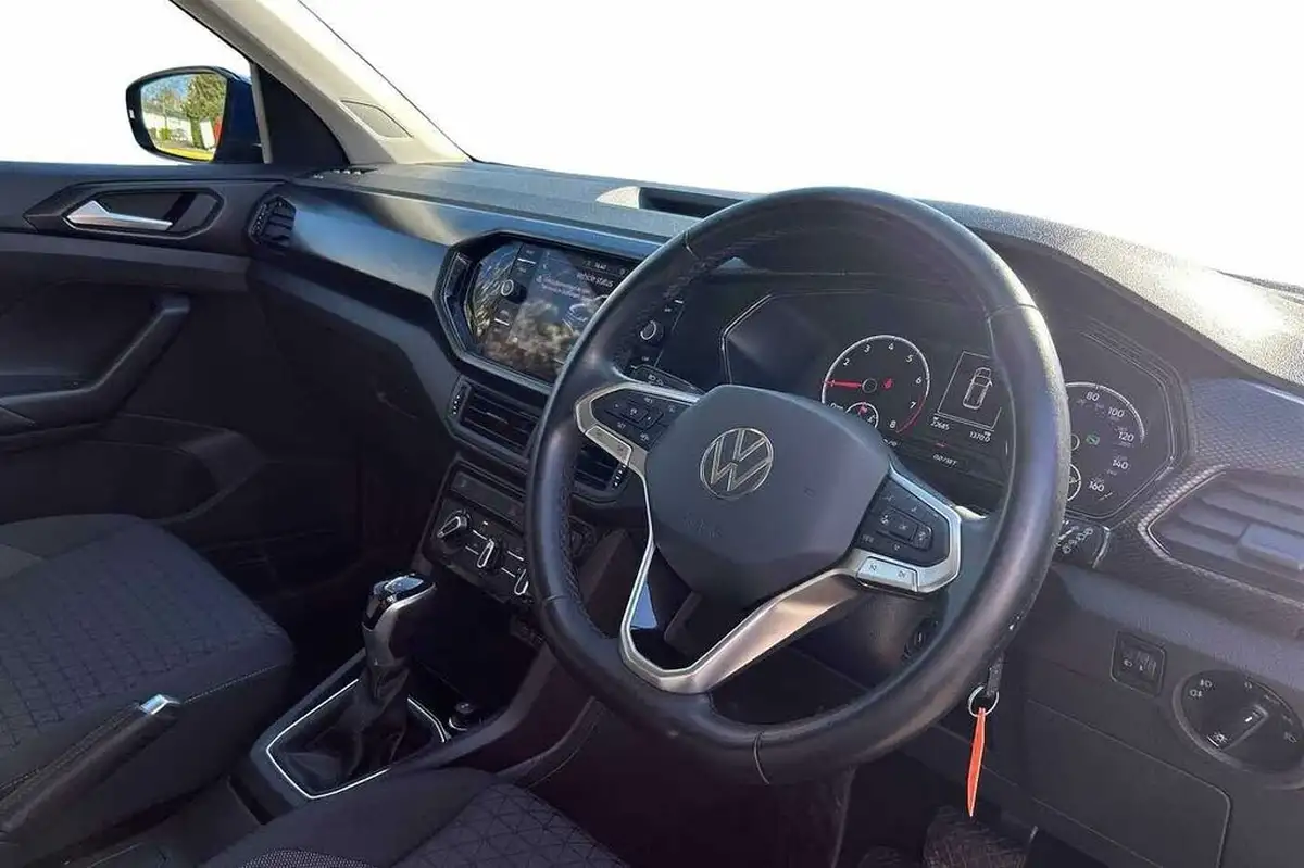 2021-volkswagen-t-cross-10-tsi-se-110ps-dsg-big-5