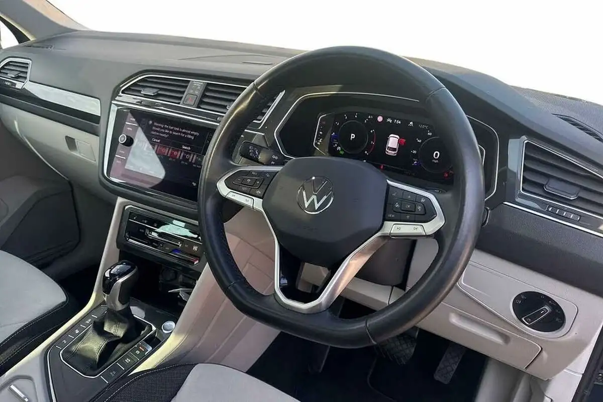 2021-volkswagen-tiguan-15-tsi-elegance-big-5