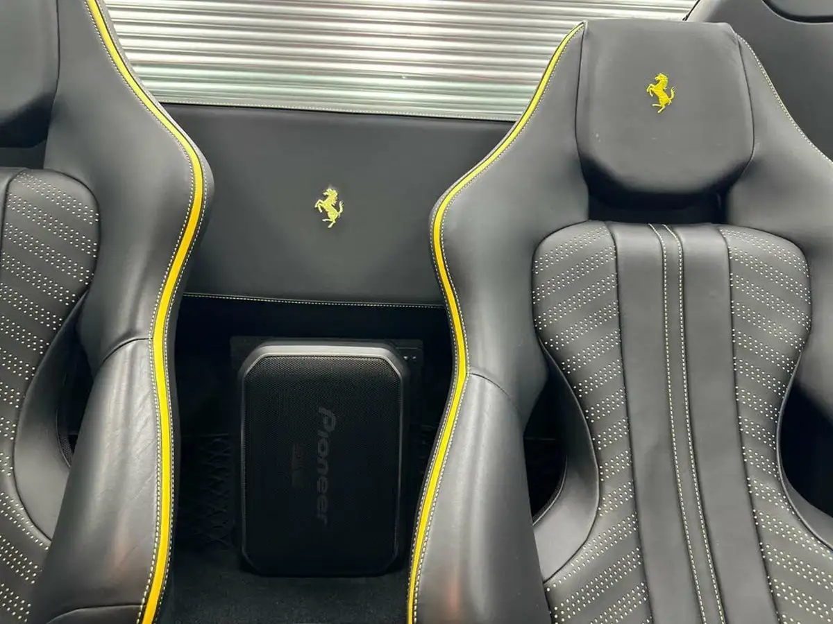 2018-ferrari-488-39-488-spider-big-56