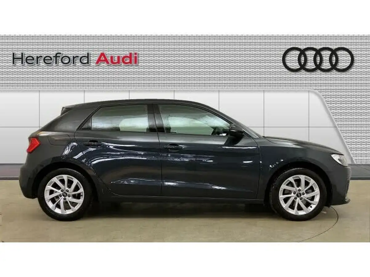 2022-audi-a1-10-30-tfsi-sport-big-3