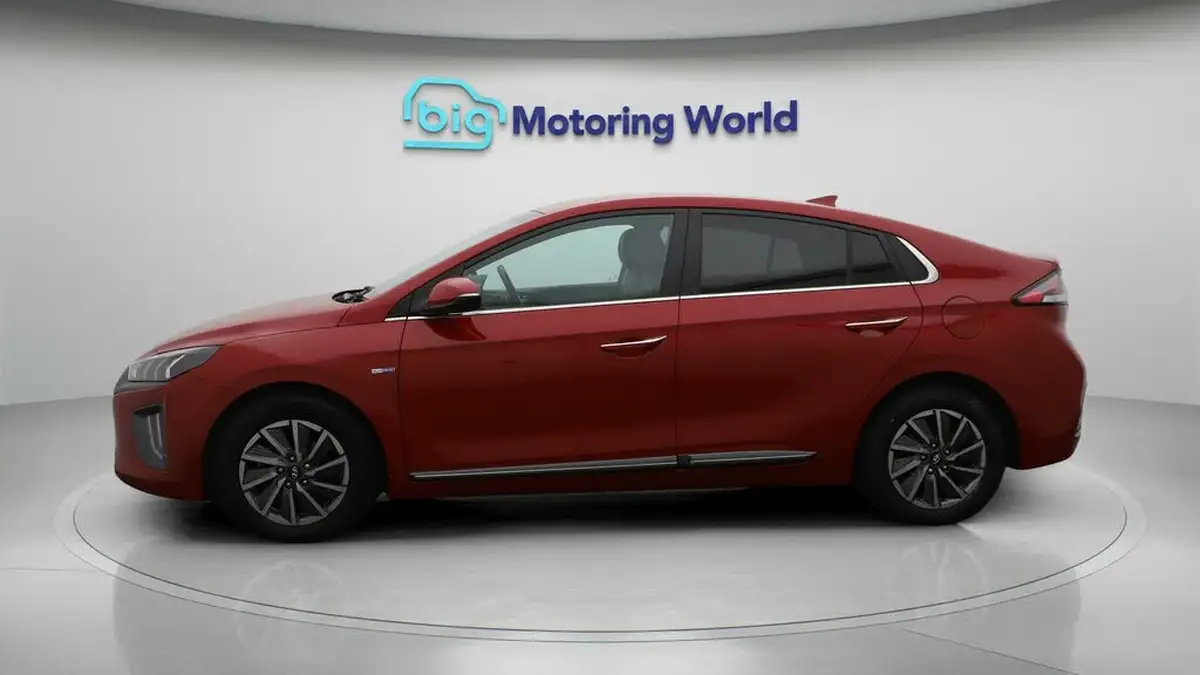 2020-hyundai-ioniq-e-premium-se-electric-100kw-big-4