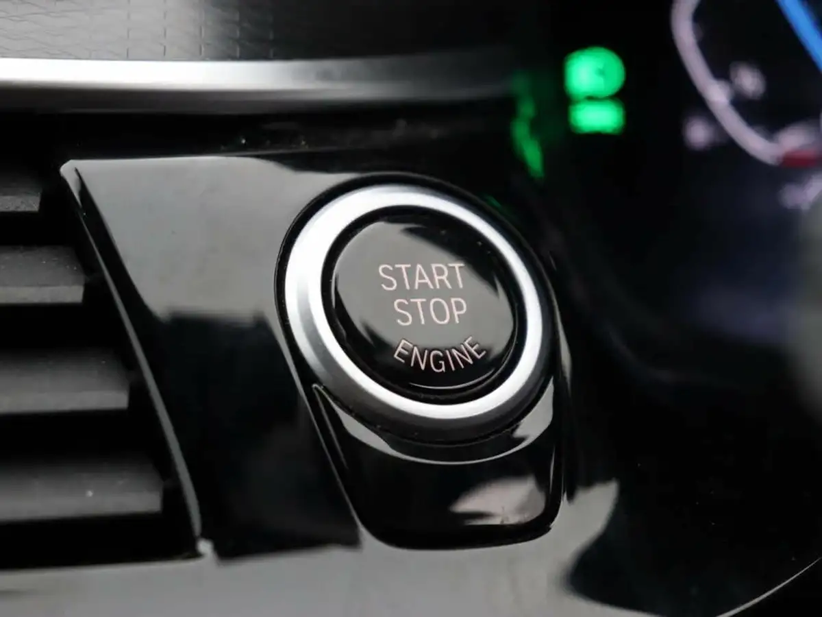 2022-bmw-5-series-20-530e-m-sport-saloon-4d-big-17