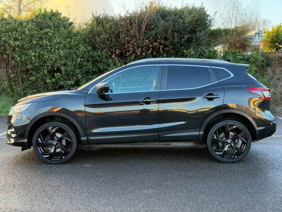 2020-nissan-qashqai-13-dig-t-tekna-140ps-big-3