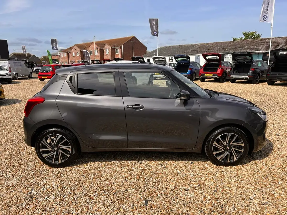 2024-suzuki-swift-12-dualjet-sz5-big-4