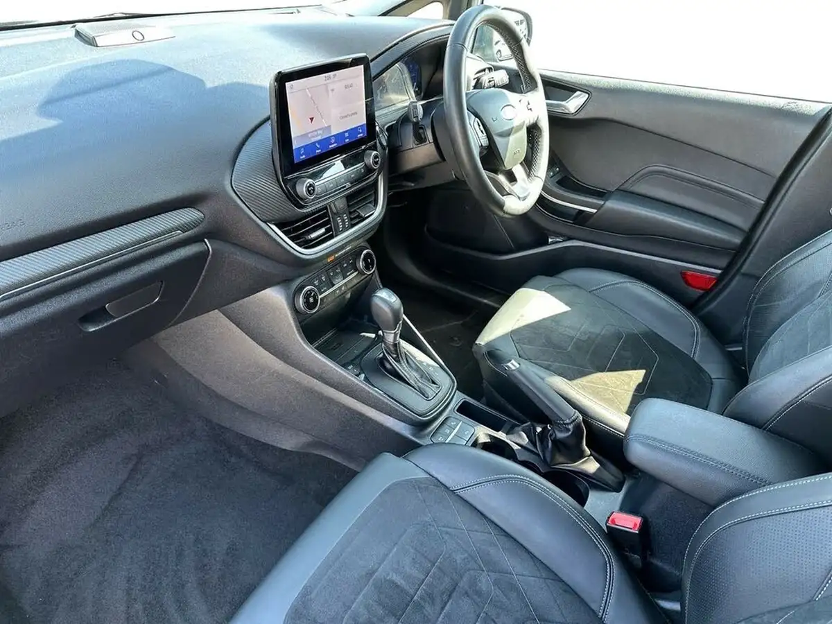2022-ford-fiesta-10t-titanium-vignale-125ps-hybrid-mhev-powershift-big-10