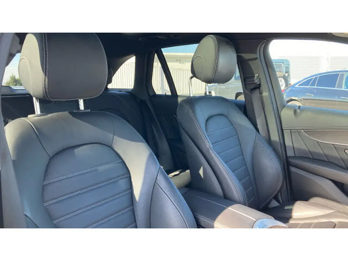 2022-mercedes-benz-glc-class-big-31