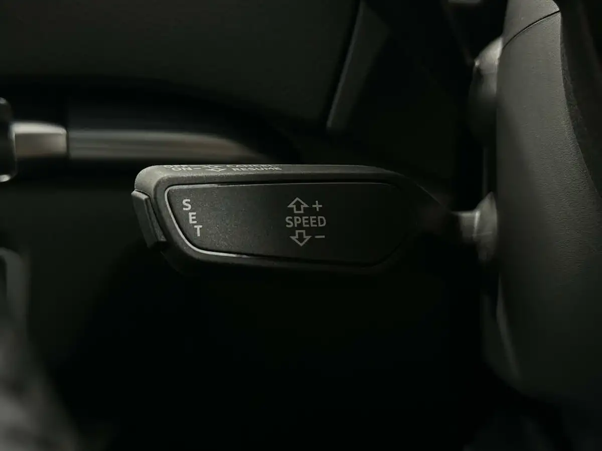 2020-audi-a3-14-40-e-tron-big-11
