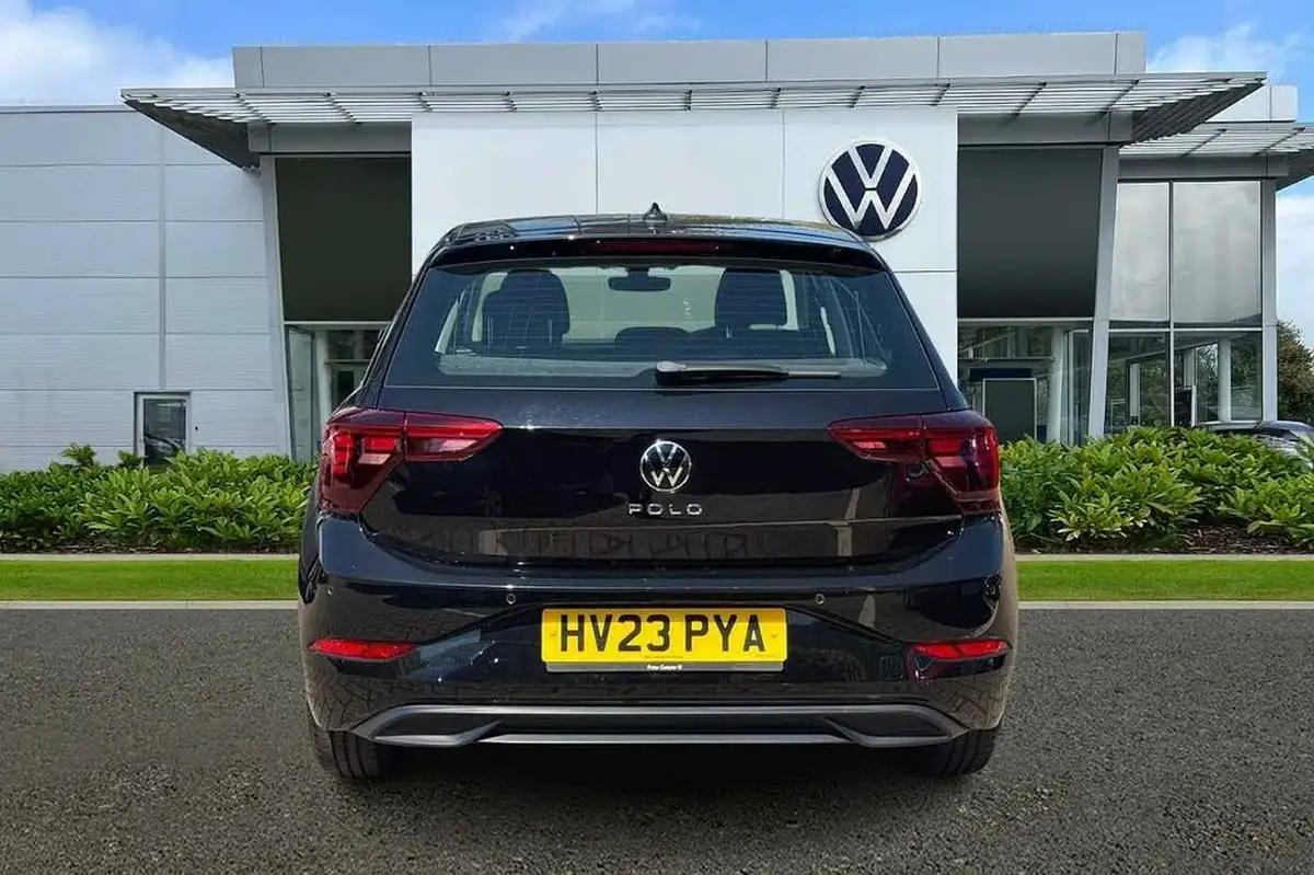 2023-volkswagen-polo-10-tsi-life-big-8