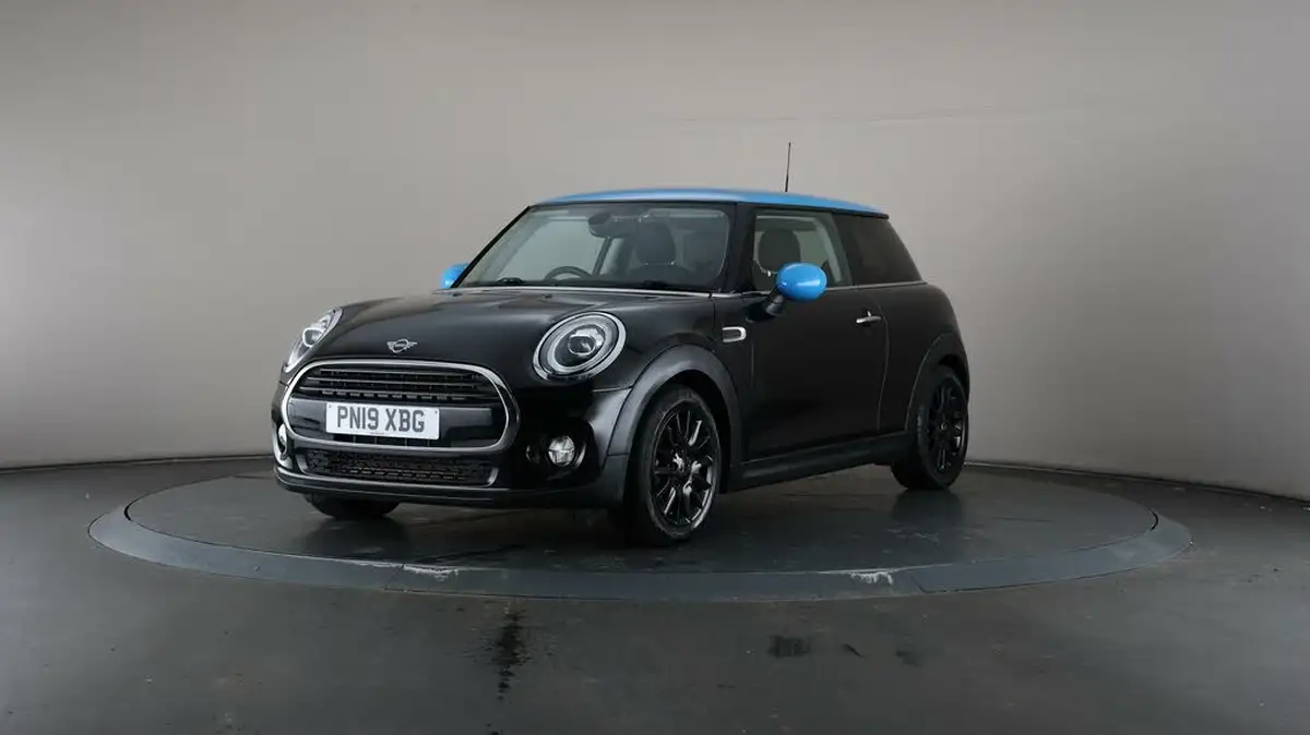 2019-mini-cooper-15-cooper-classic-hatchback-3d-big-33