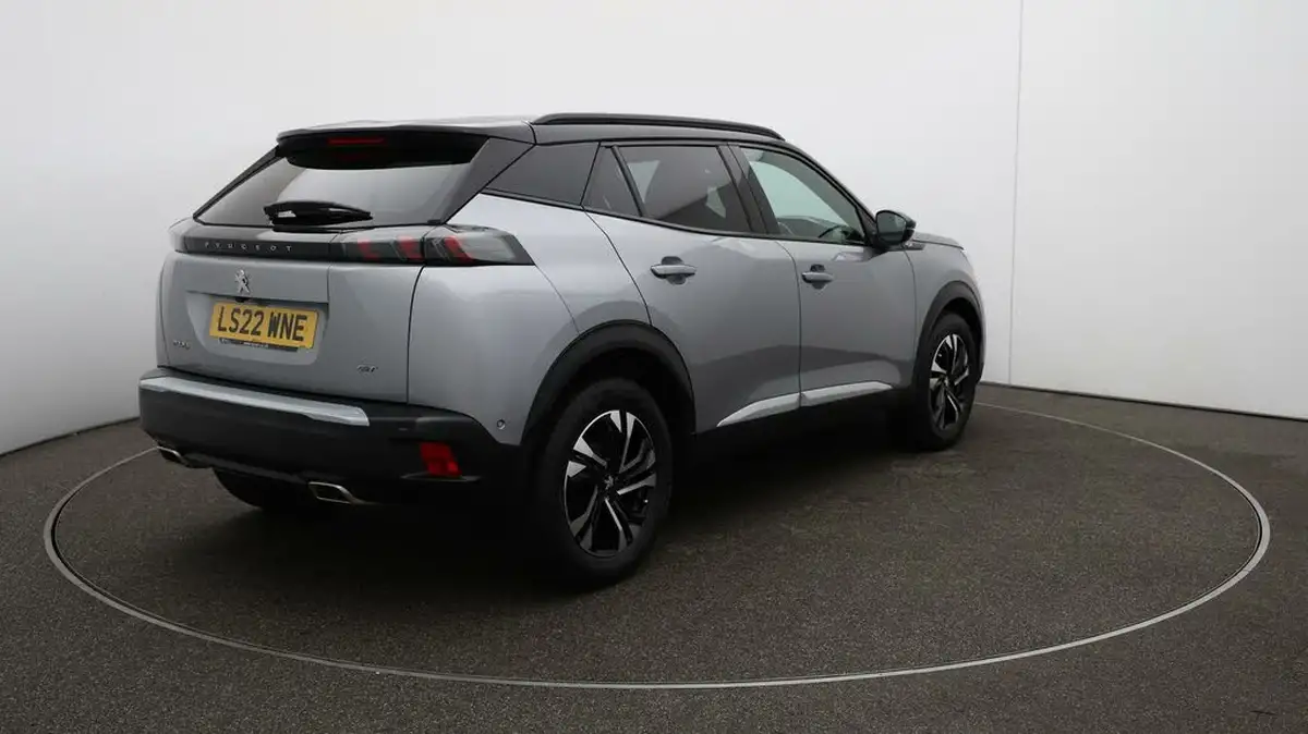 2022-peugeot-2008-suv-12-puretech-gt-big-46