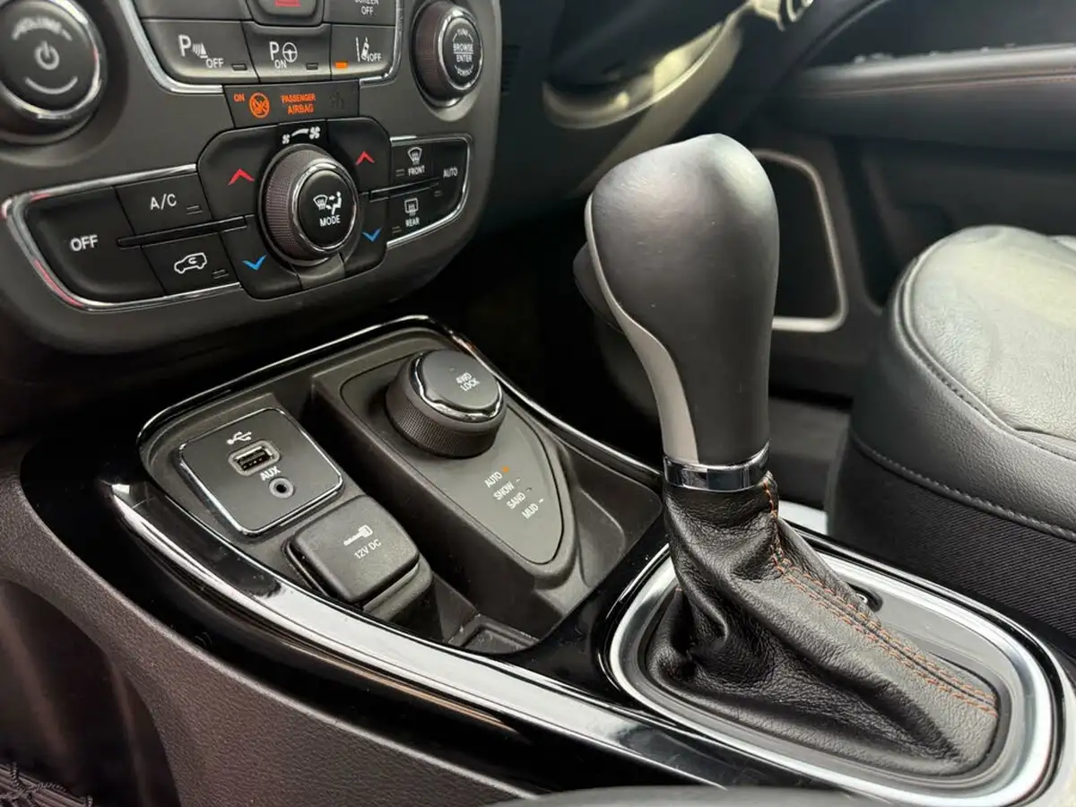 2020-jeep-compass-20multijet-ii-limited-168bhp-auto-big-17