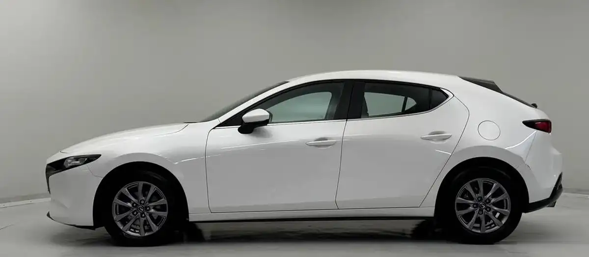 2022-mazda-mazda3-20-se-l-big-25