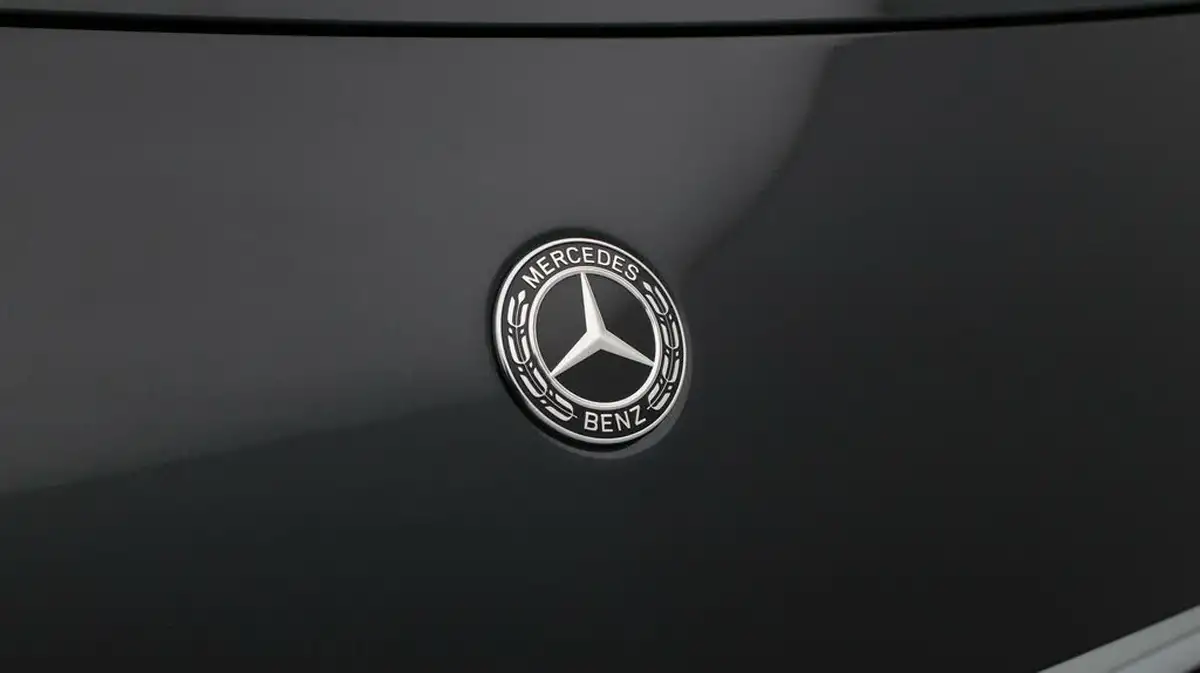 2020-mercedes-benz-a-class-13-a180-amg-line-executive-hatchback-5d-7g-dct-big-20