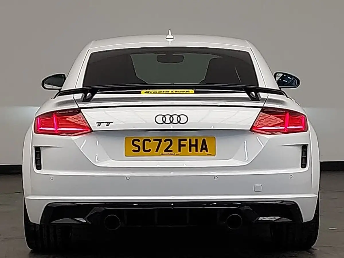 2023-audi-tt-coupe-20-40-tfsi-black-edition-big-14