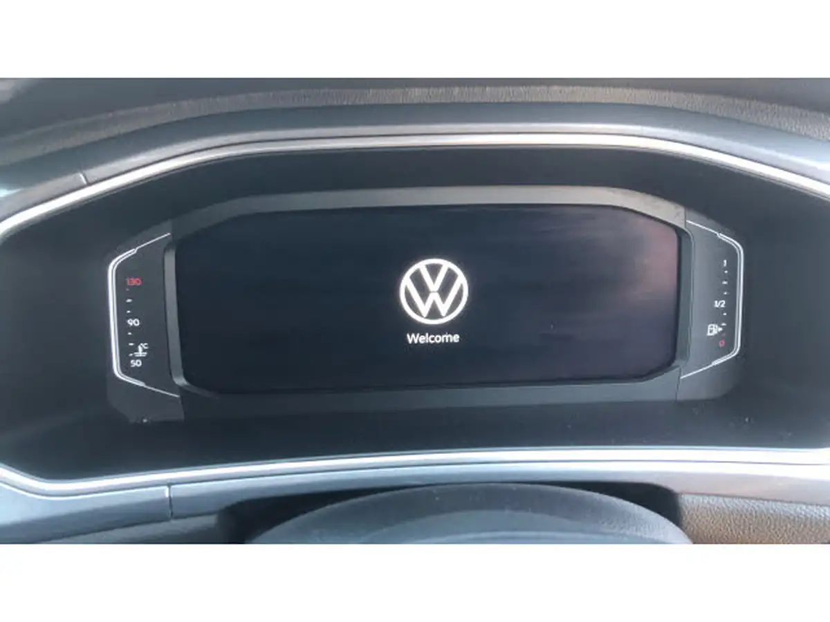 2022-volkswagen-t-roc-10-tsi-style-hatchback-5d-big-20