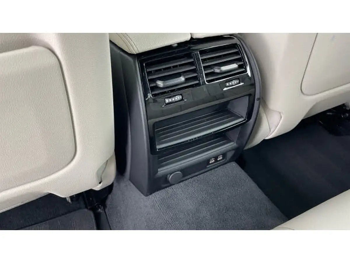 2021-bmw-5-series-20td-520d-xdrive-m-sport-mht-saloon-4d-big-32