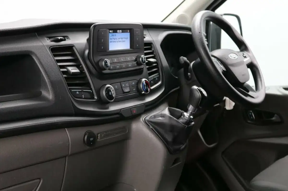 2022-ford-transit-20tdci-350-l2h1-leader-130pseu6dt-fwd-cab-big-31