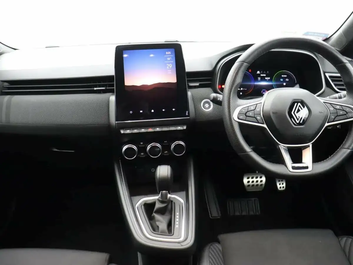 2024-renault-clio-16-esprit-alpine-big-12