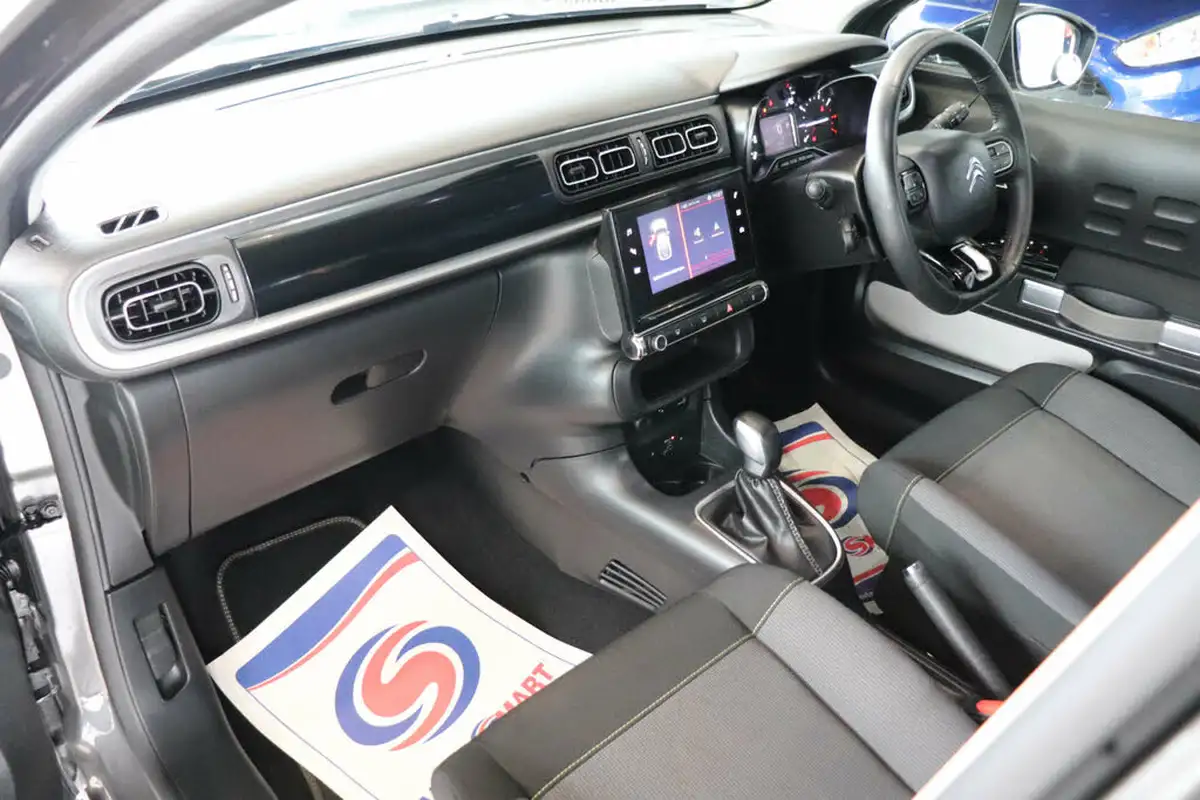 2018-citroen-c3-12-puretech-flair-110ps-ss-eat6-big-29