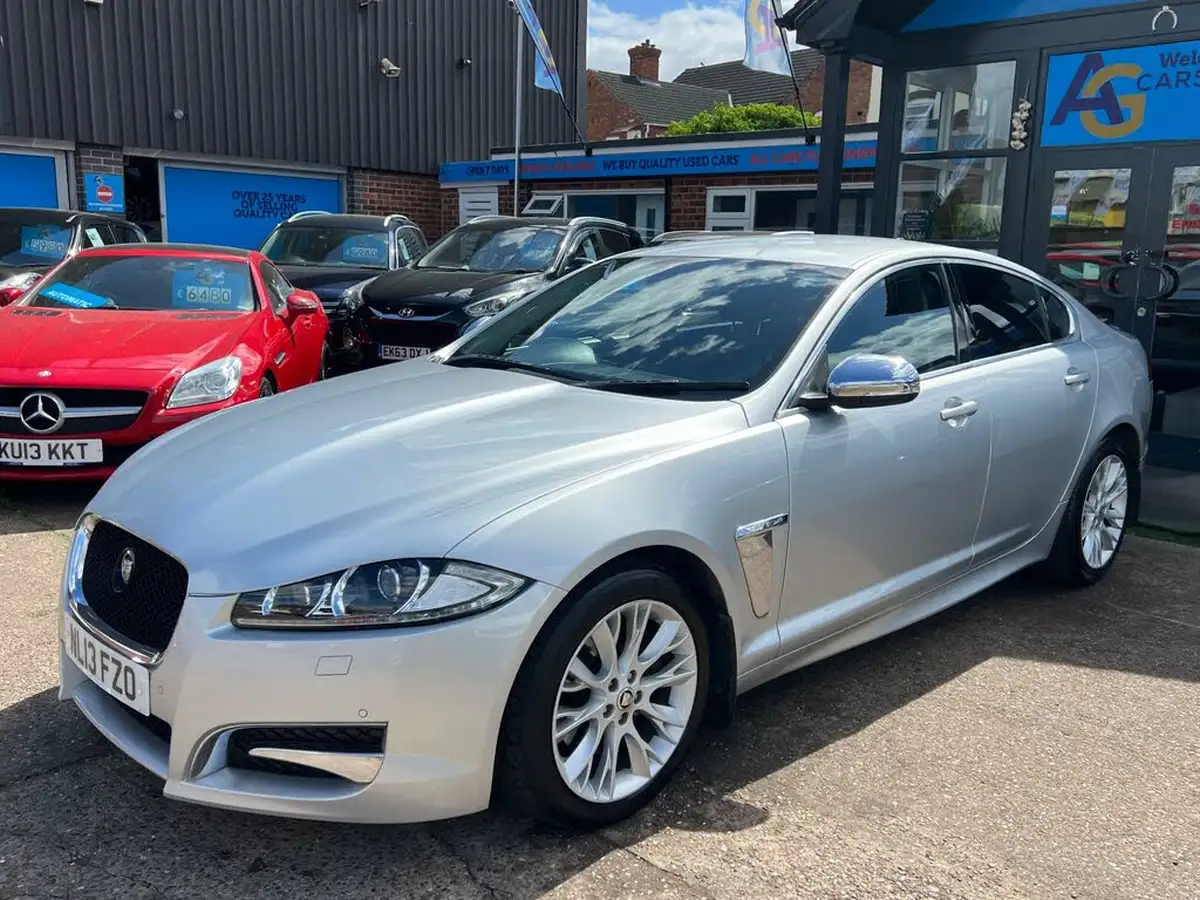 2013-jaguar-xf-22td-sport-200ps-ss-saloon-4d-auto-big-50