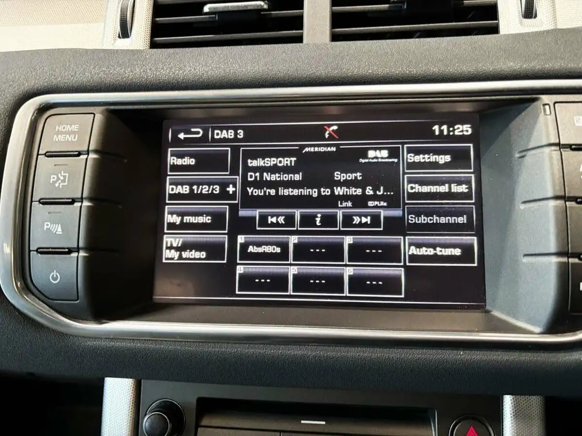 2014-land-rover-range-rover-evoque-22sd4-dynamic-lux-hatchback-5d-auto-big-17