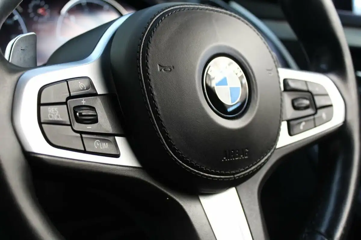 2019-bmw-x4-20td-xdrive20d-m-sport-big-40