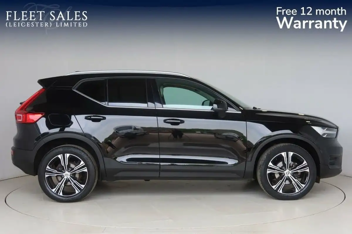 2021-volvo-xc40-15-t3-inscription-161bhp-auto-big-1