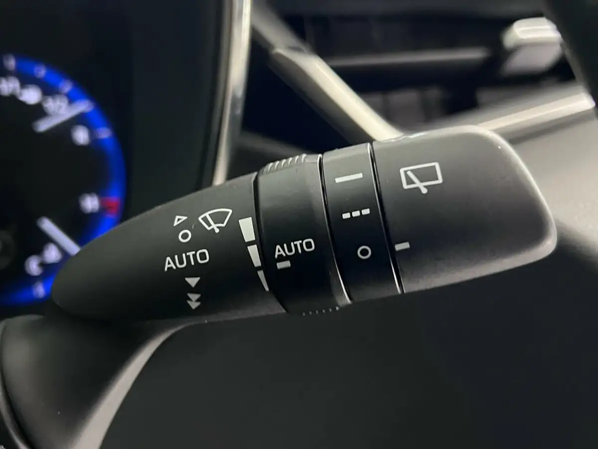 2022-toyota-corolla-18-vvt-i-gr-sport-120bhp-trk-hatchback-big-17