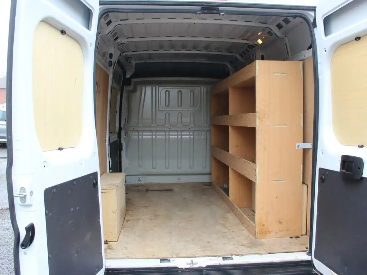 2022-citroen-relay-22bluehdi-35-l2h2-enterprise-big-2