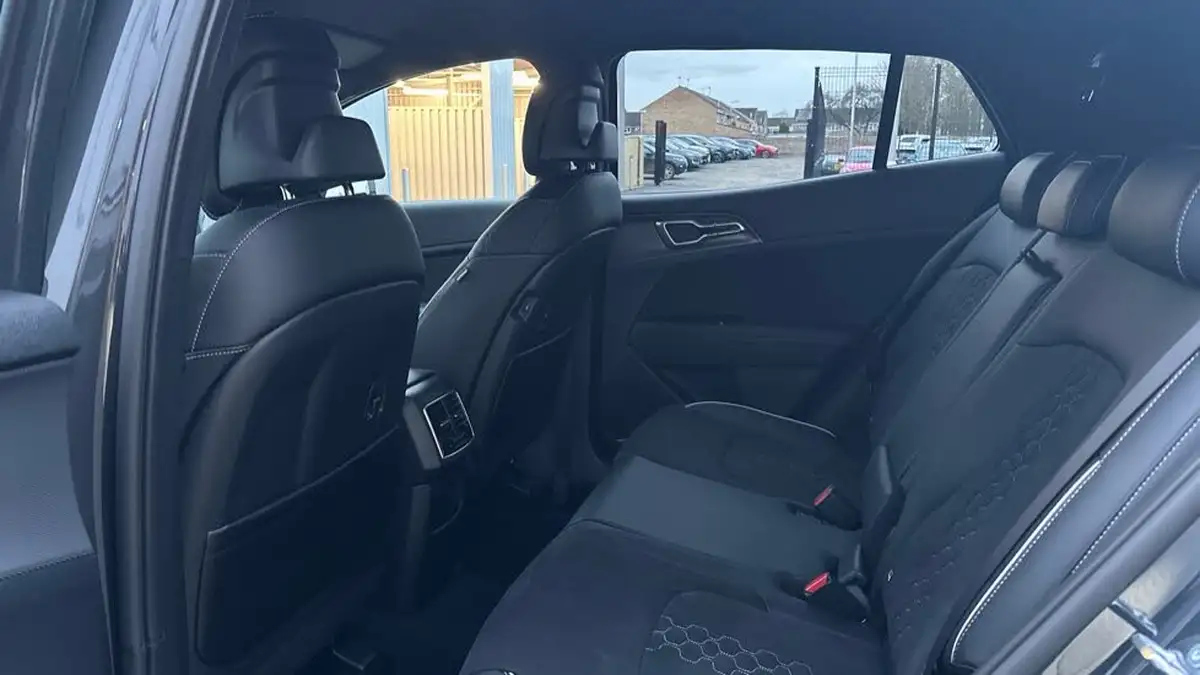 2025-kia-sportage-16-t-gdi-gt-line-157bhp-48v-dct-big-8