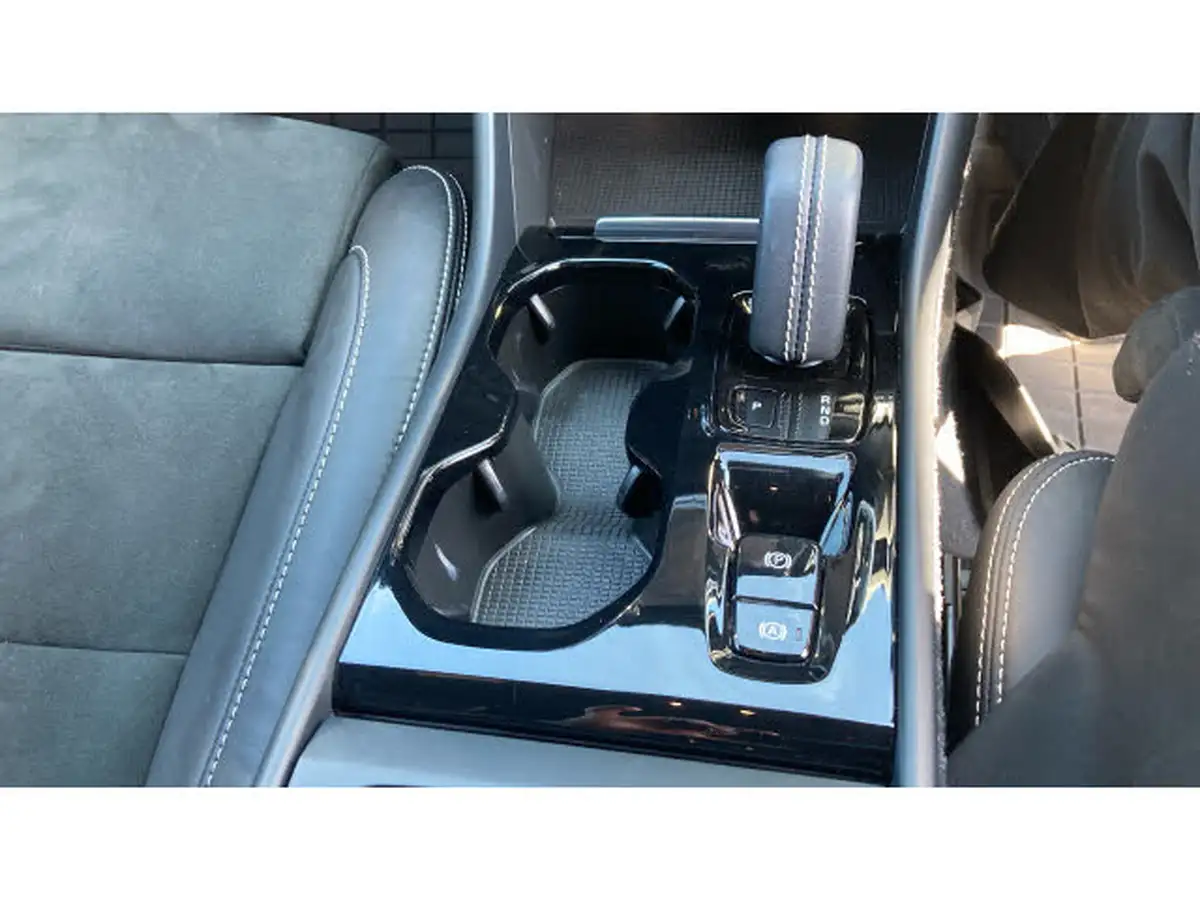 2021-volvo-xc40-15-t3-r-design-161bhp-auto-big-32