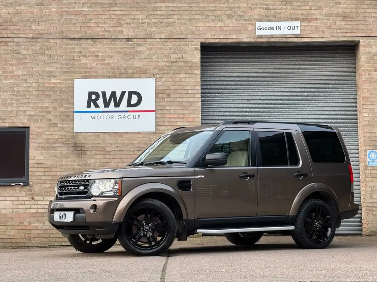 2013-land-rover-discovery-4-30td-hse-luxury-4x4-big-24
